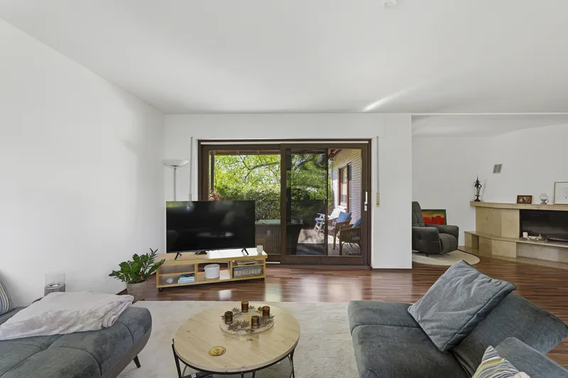 **Möblierte 3-Zimmer-Wohnung mit Terrasse in ruhiger Lage** — photo 1